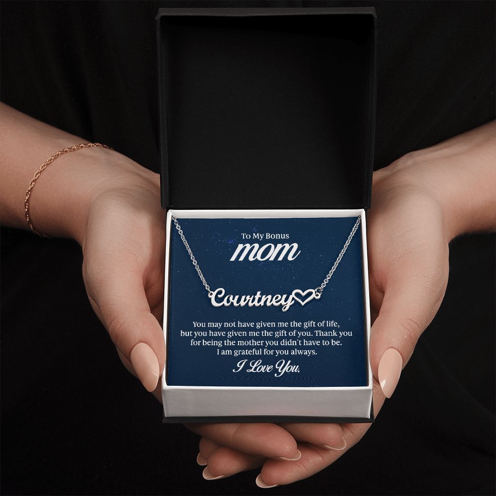 Custom Mom's name necklace