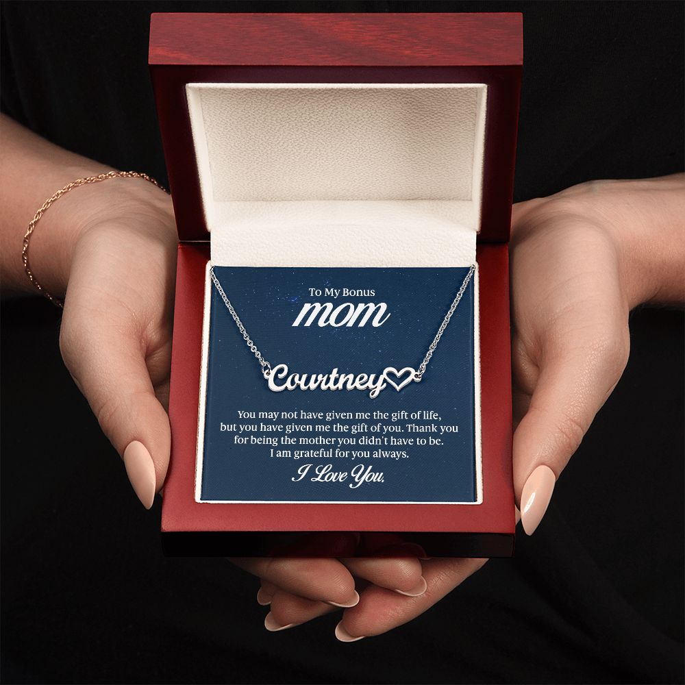 Custom Mom's name necklace